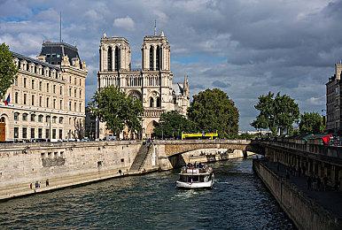 《ARC Raiders》类型更改 变成PvPvE逃离射击游戏